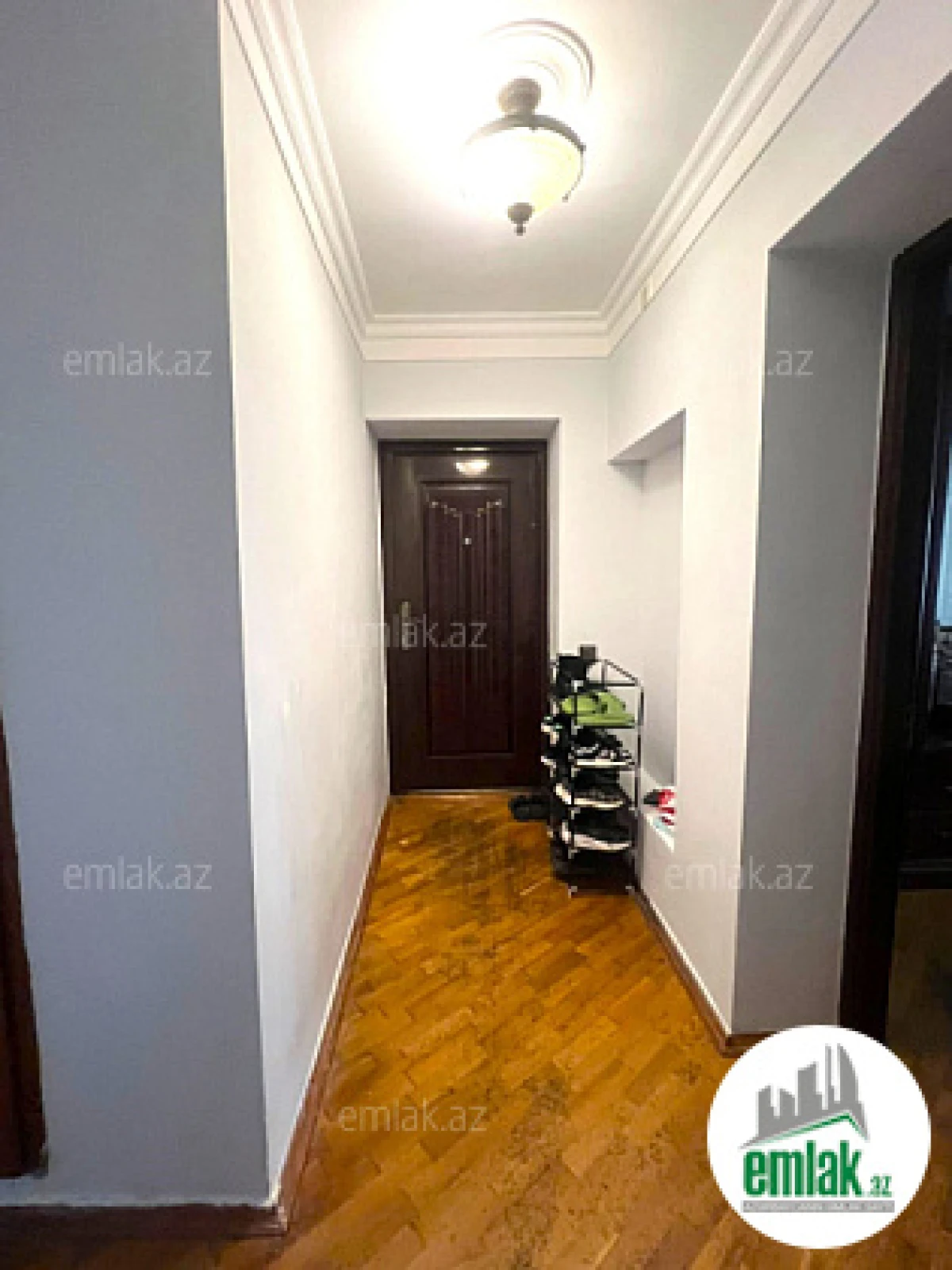 Satılır 3 otaqlı köhnə tikili 90 m²