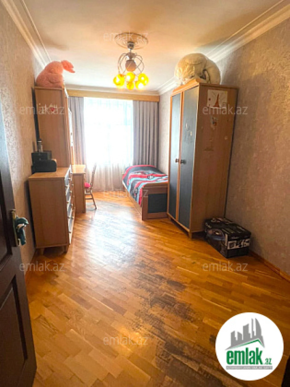 Satılır 3 otaqlı köhnə tikili 90 m²