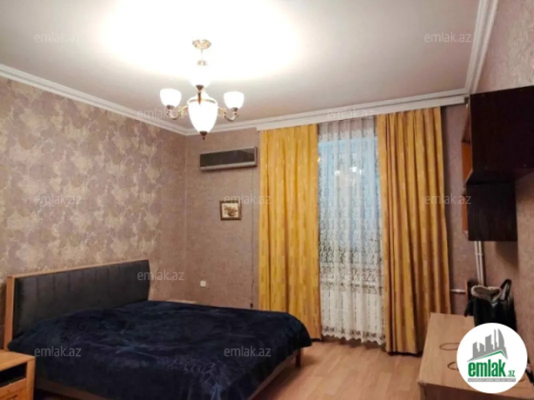 Satılır 5 otaqlı köhnə tikili 115 m²