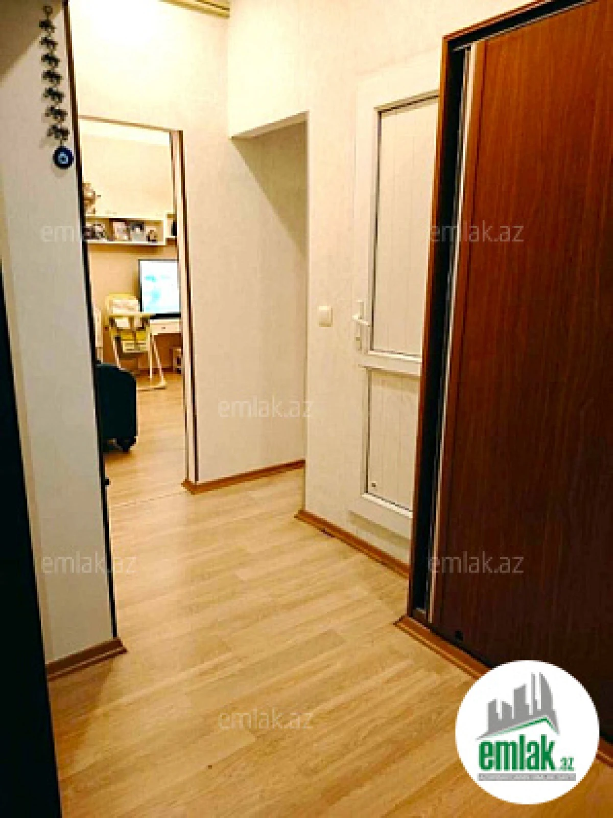 Satılır 5 otaqlı köhnə tikili 115 m²