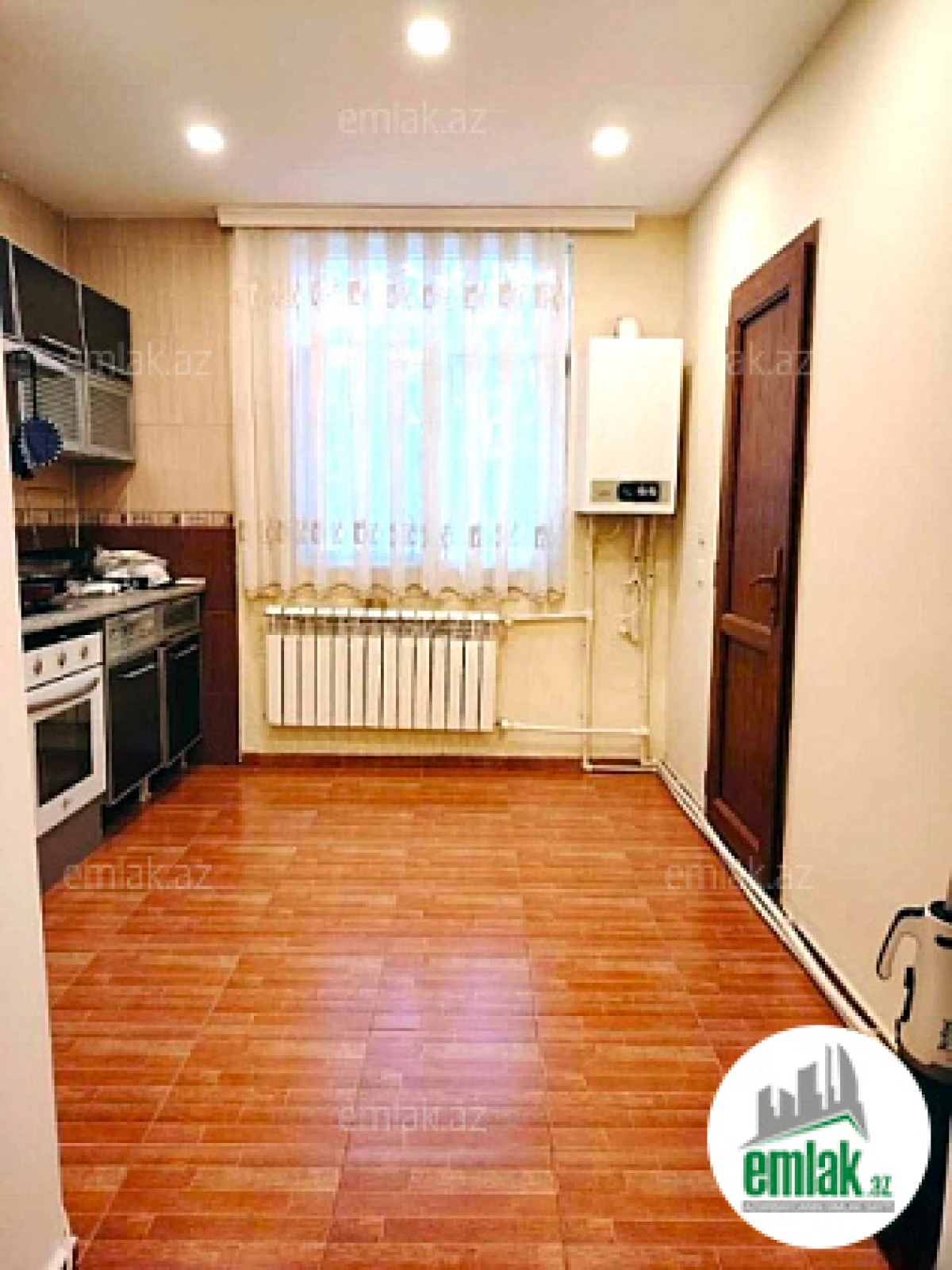 Satılır 5 otaqlı köhnə tikili 115 m²