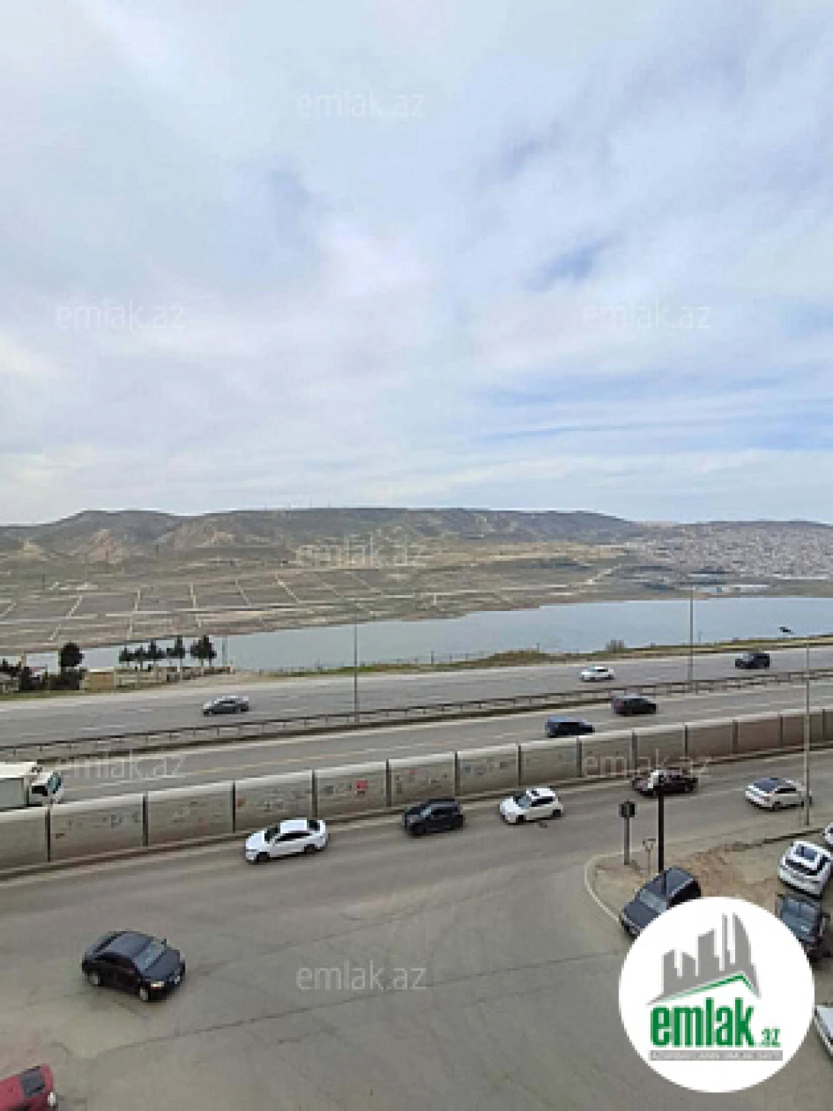 Satılır 2 otaqlı yeni tikili 68 m²