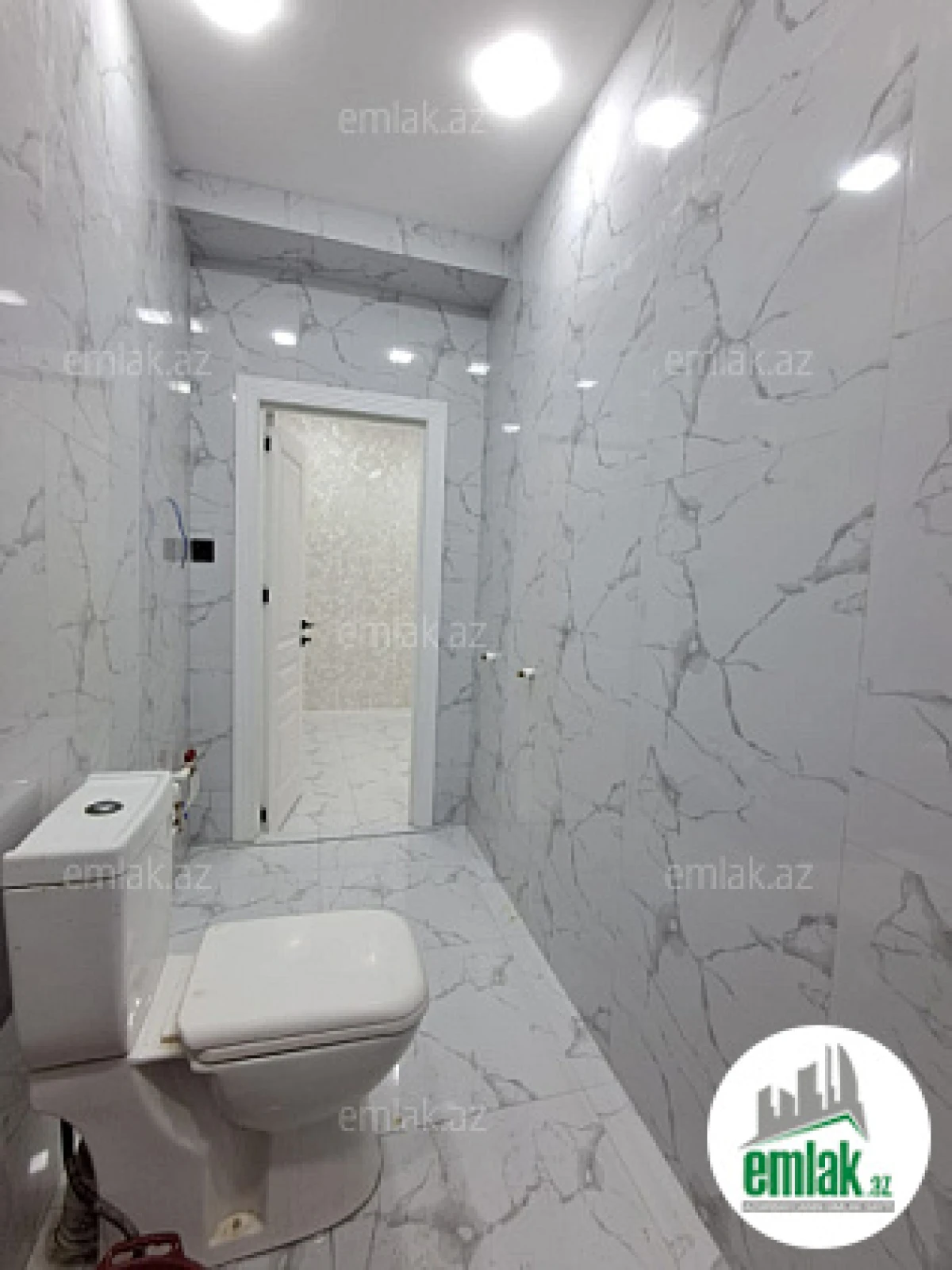 Satılır 2 otaqlı yeni tikili 68 m²