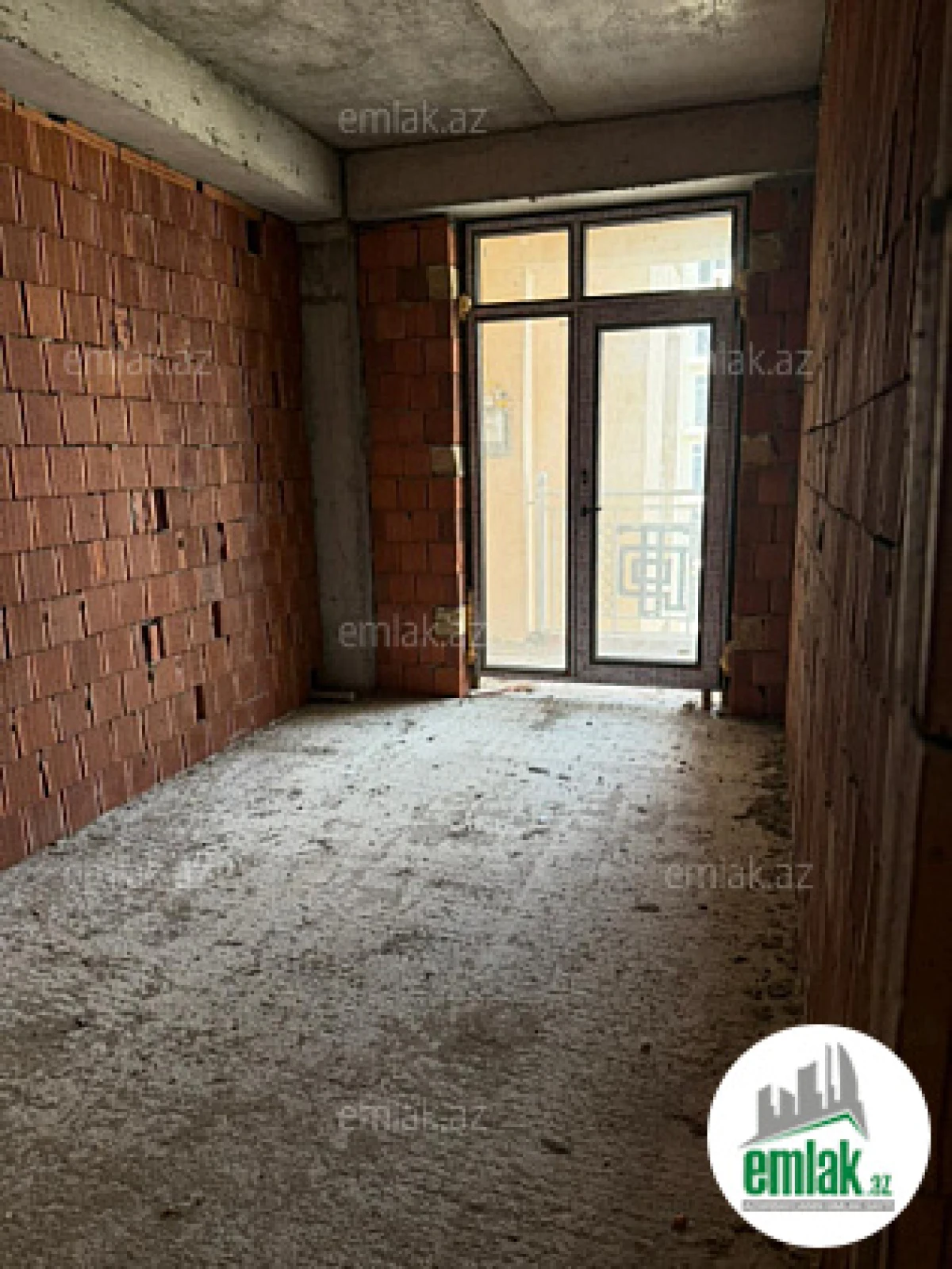 Satılır 3 otaqlı yeni tikili 122 m²
