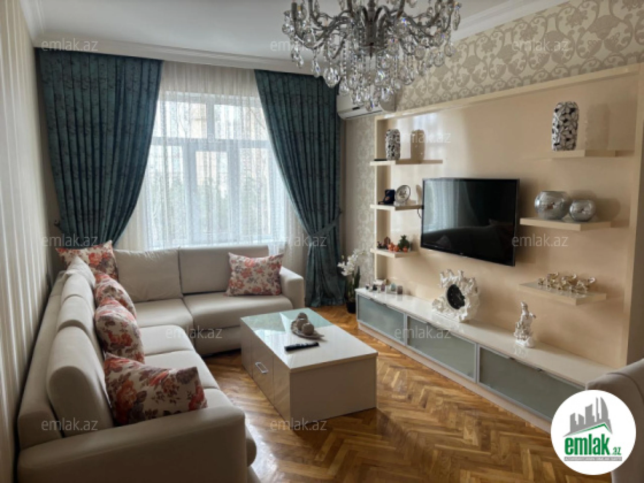 Satılır 3 otaqlı köhnə tikili 95 m²