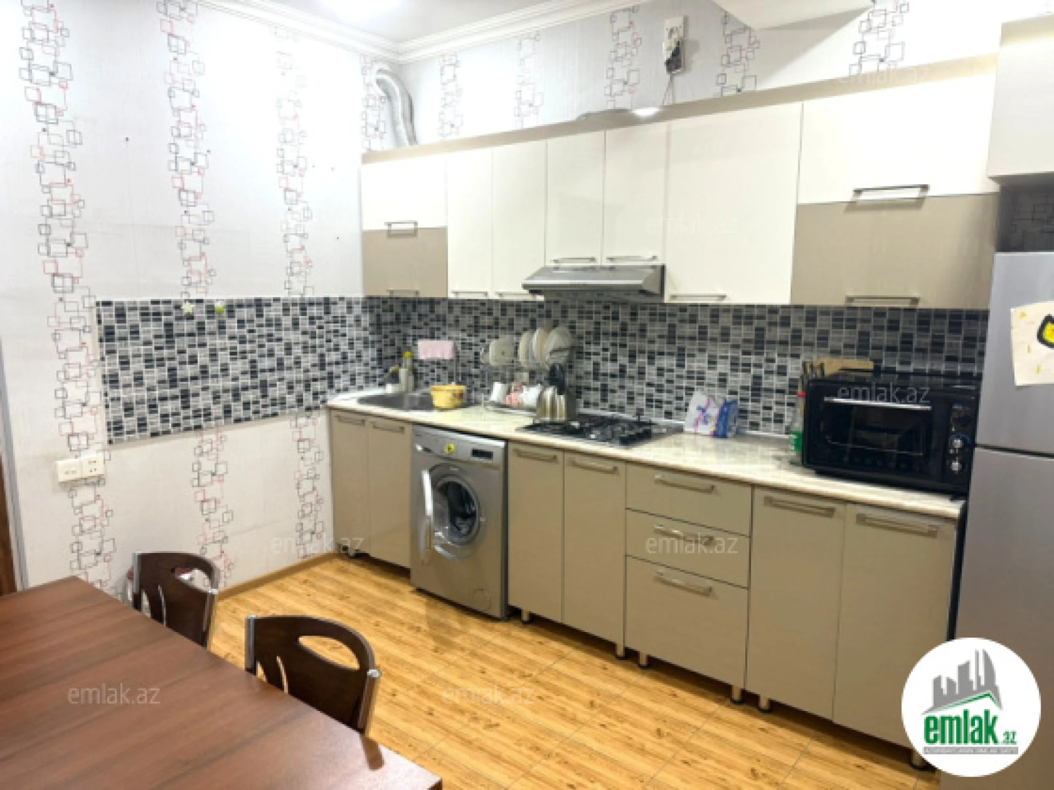 Satılır 2 otaqlı yeni tikili 85 m²