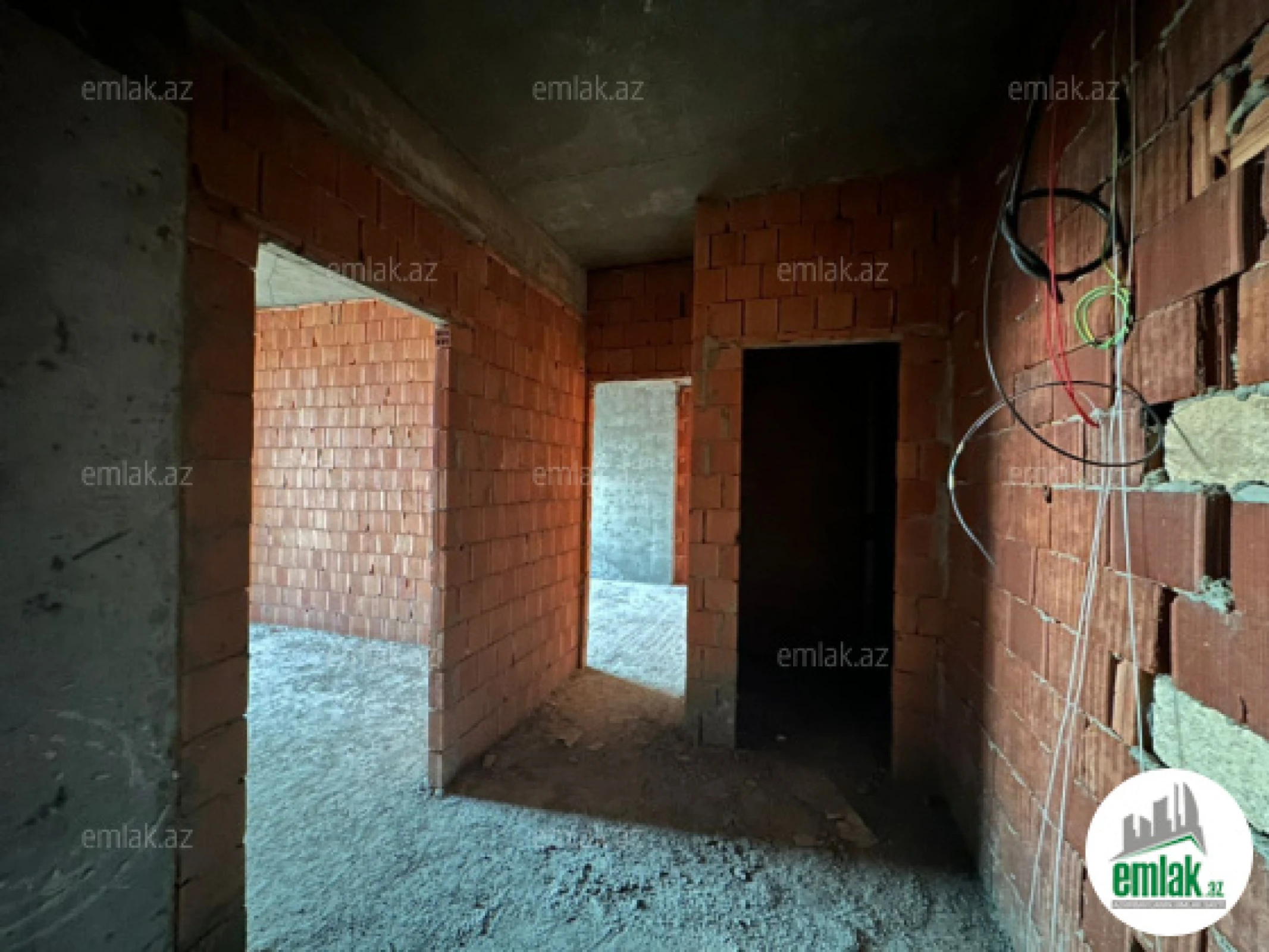 Satılır 2 otaqlı yeni tikili 80 m²