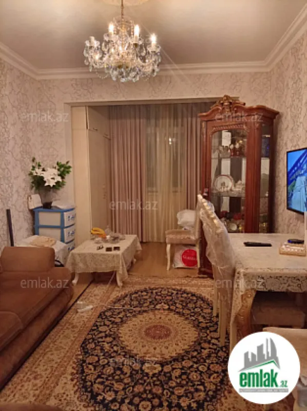 Satılır 2 otaqlı köhnə tikili 55 m²