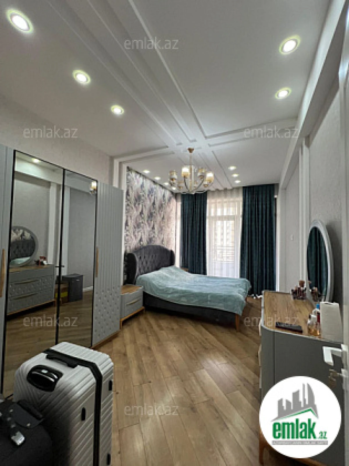 Satılır 3 otaqlı yeni tikili 87 m²