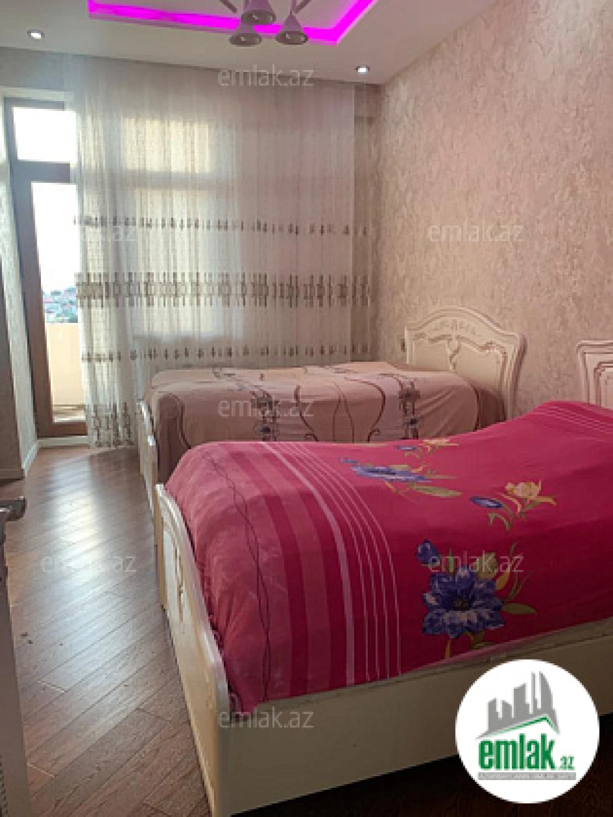 Satılır 3 otaqlı yeni tikili 143 m²