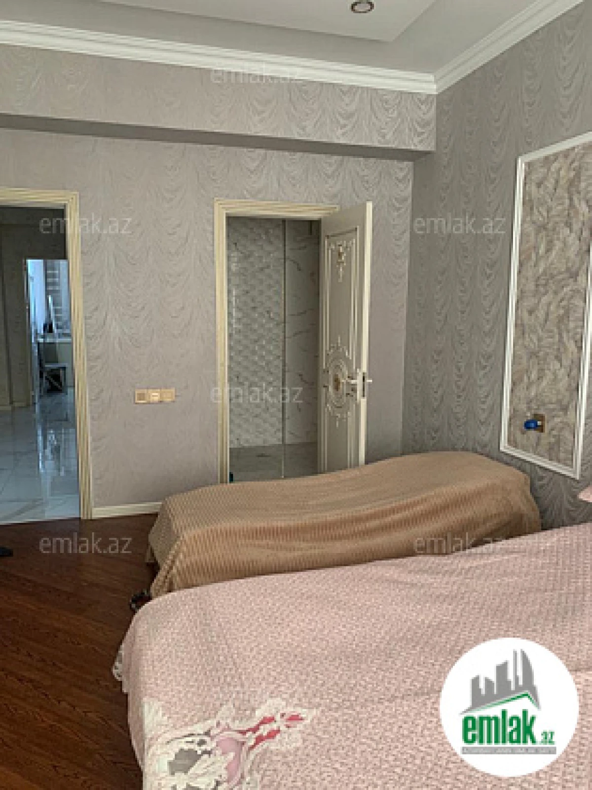 Satılır 3 otaqlı yeni tikili 143 m²