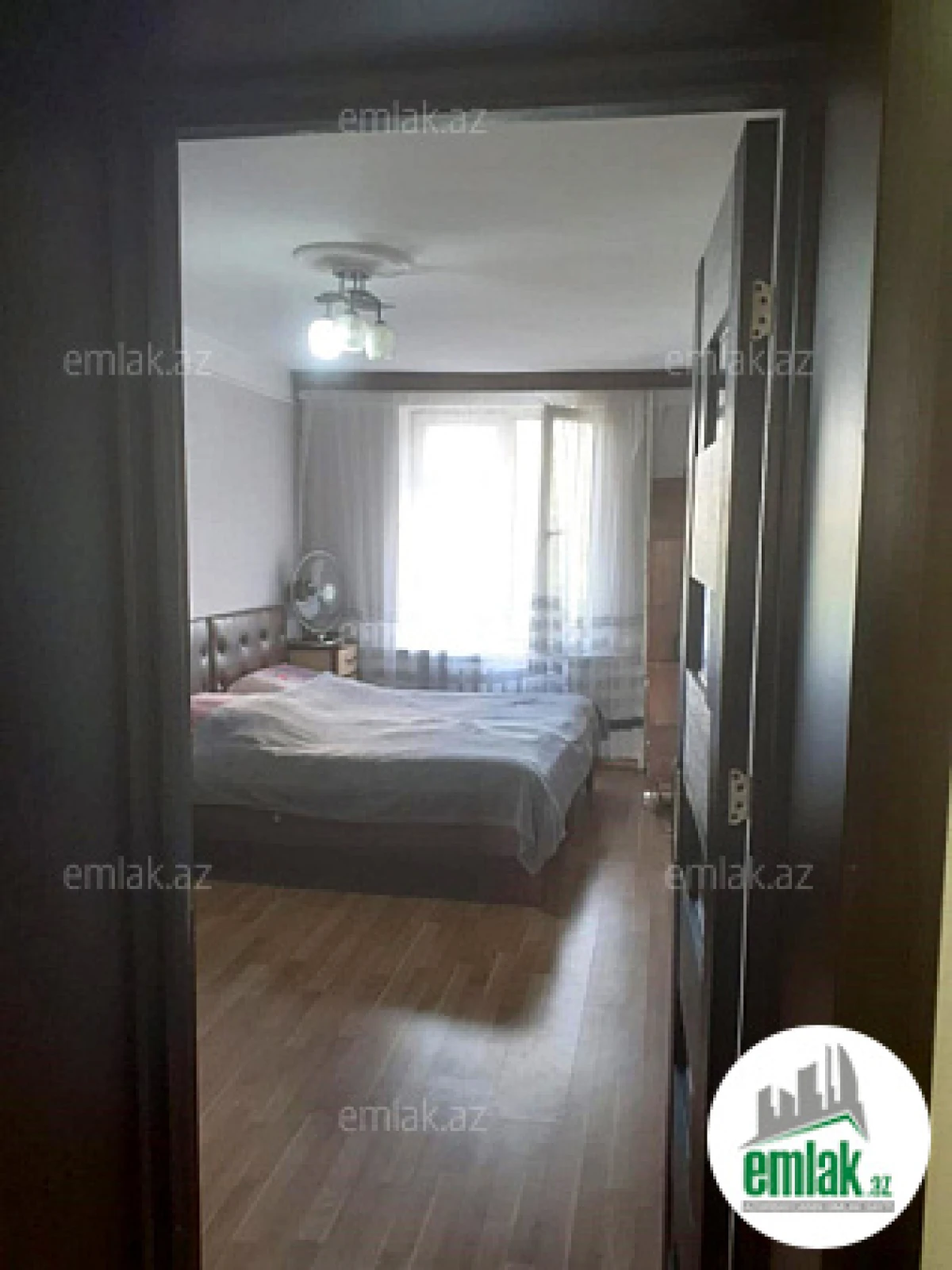 Satılır 3 otaqlı köhnə tikili 90 m²