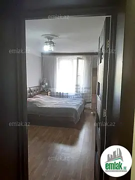 Satılır 3 otaqlı köhnə tikili 90 m²