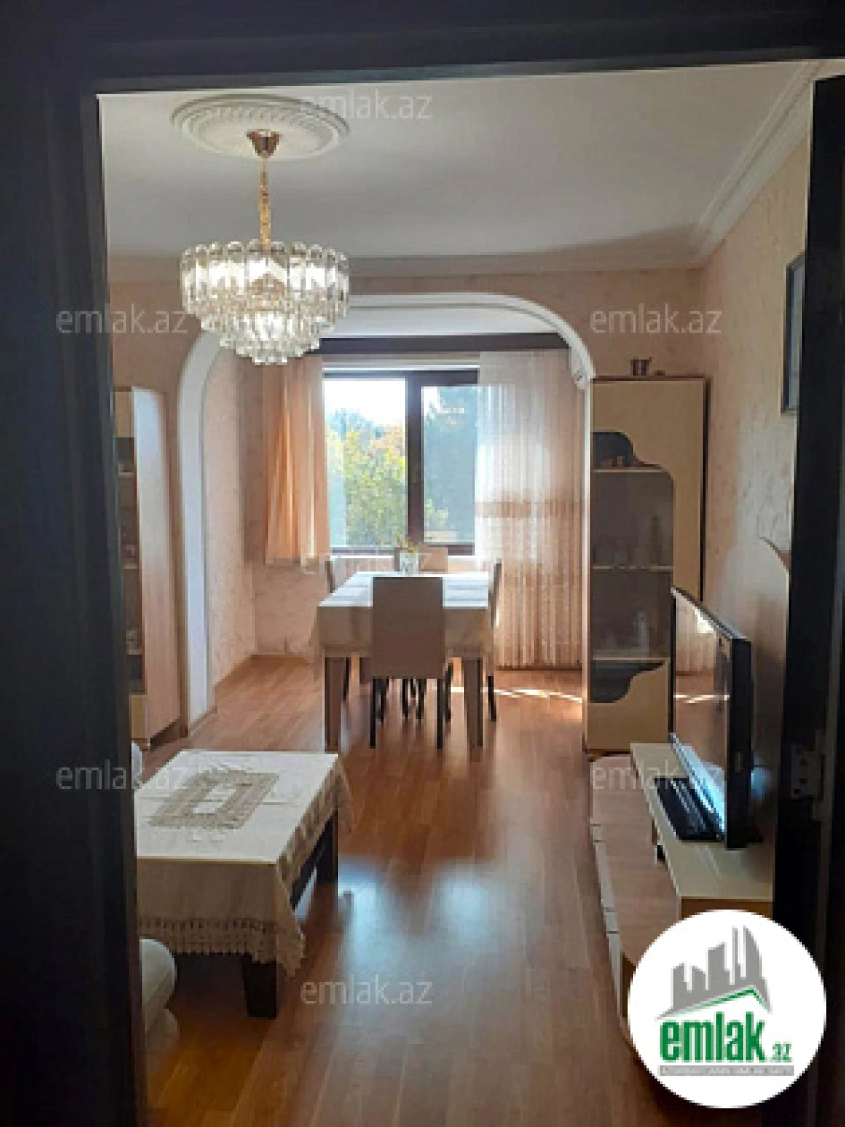 Satılır 3 otaqlı köhnə tikili 90 m²