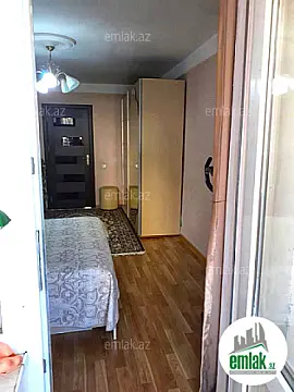 Satılır 3 otaqlı köhnə tikili 90 m²