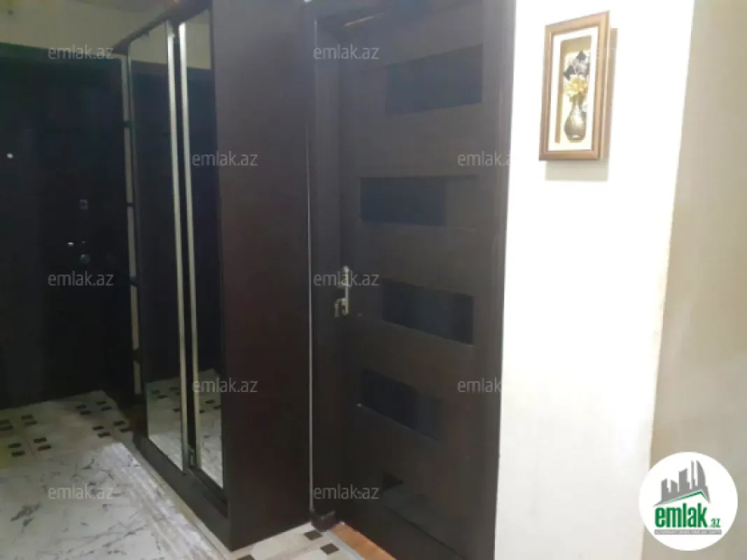 Satılır 3 otaqlı köhnə tikili 90 m²