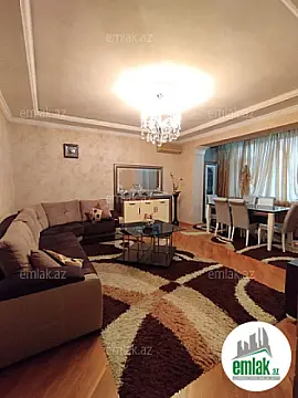 Satılır 4 otaqlı köhnə tikili 110 m² — Bakı 4 otaq 110.00 m²