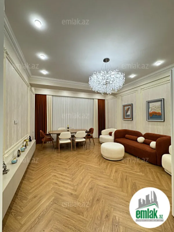 Satılır 3 otaqlı yeni tikili 125 m²