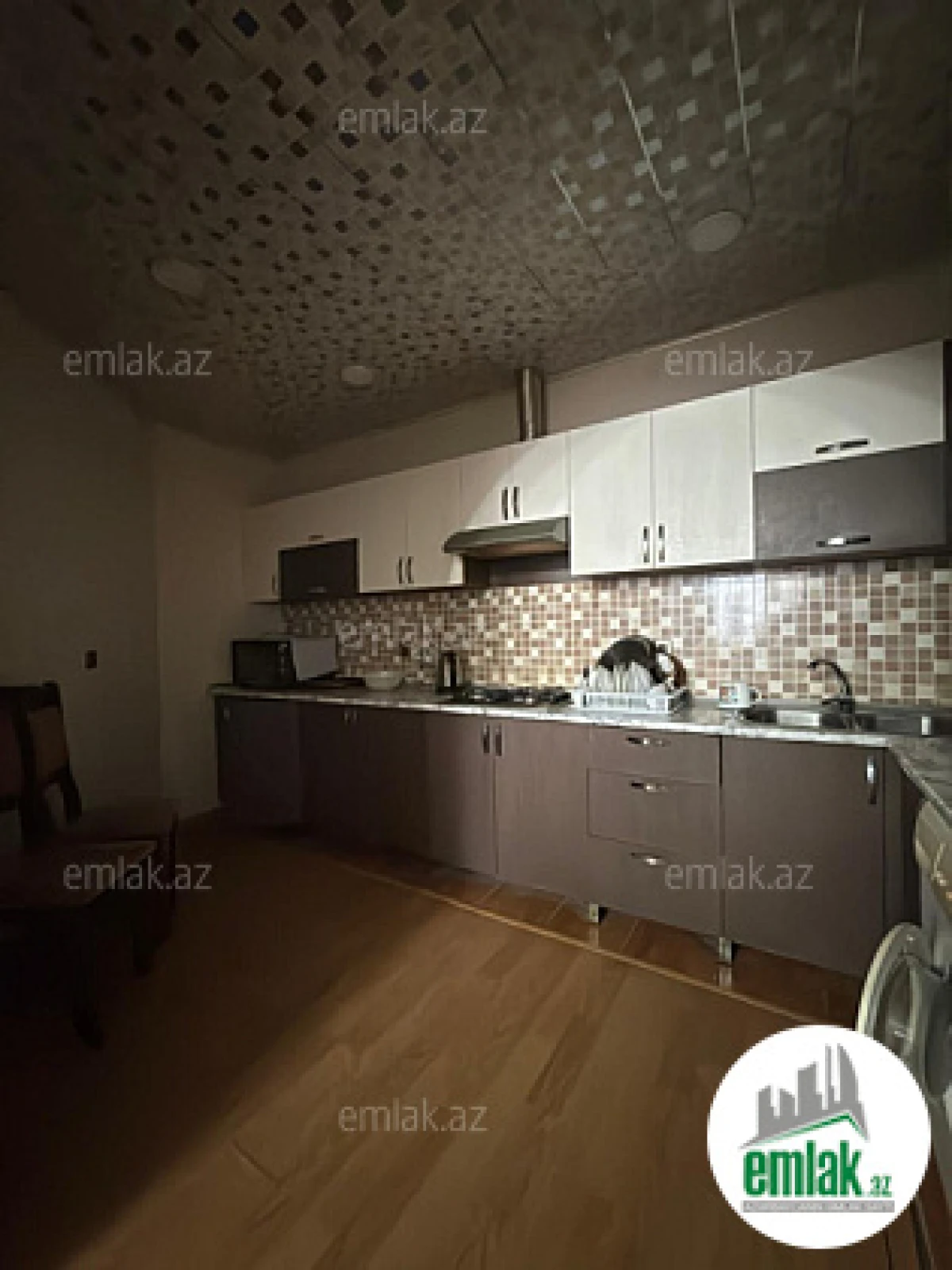 Satılır 3 otaqlı yeni tikili 100 m²