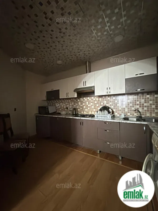 Satılır 3 otaqlı yeni tikili 100 m²