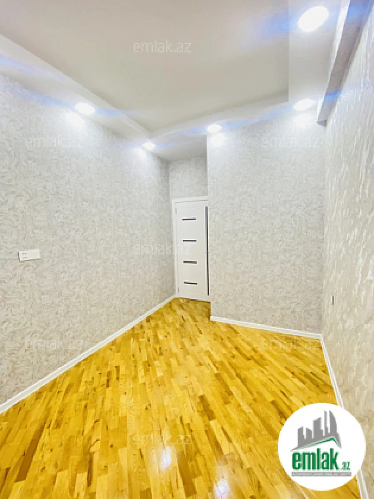 Satılır 2 otaqlı yeni tikili 42 m²