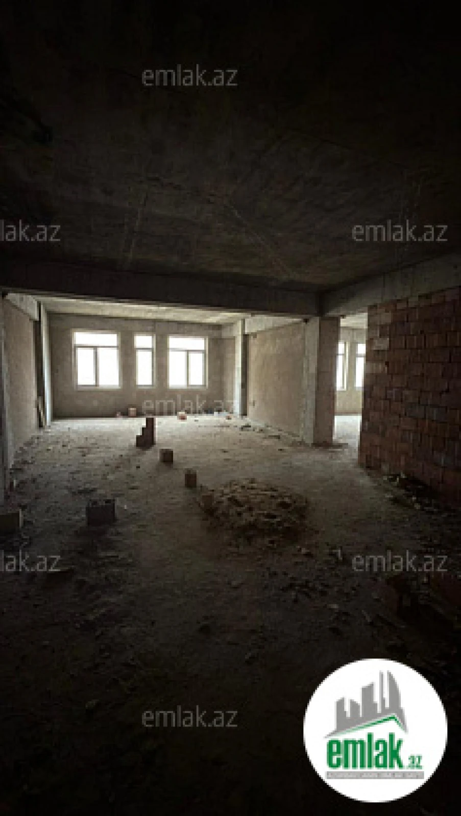 Satılır 5 otaqlı yeni tikili 225 m²