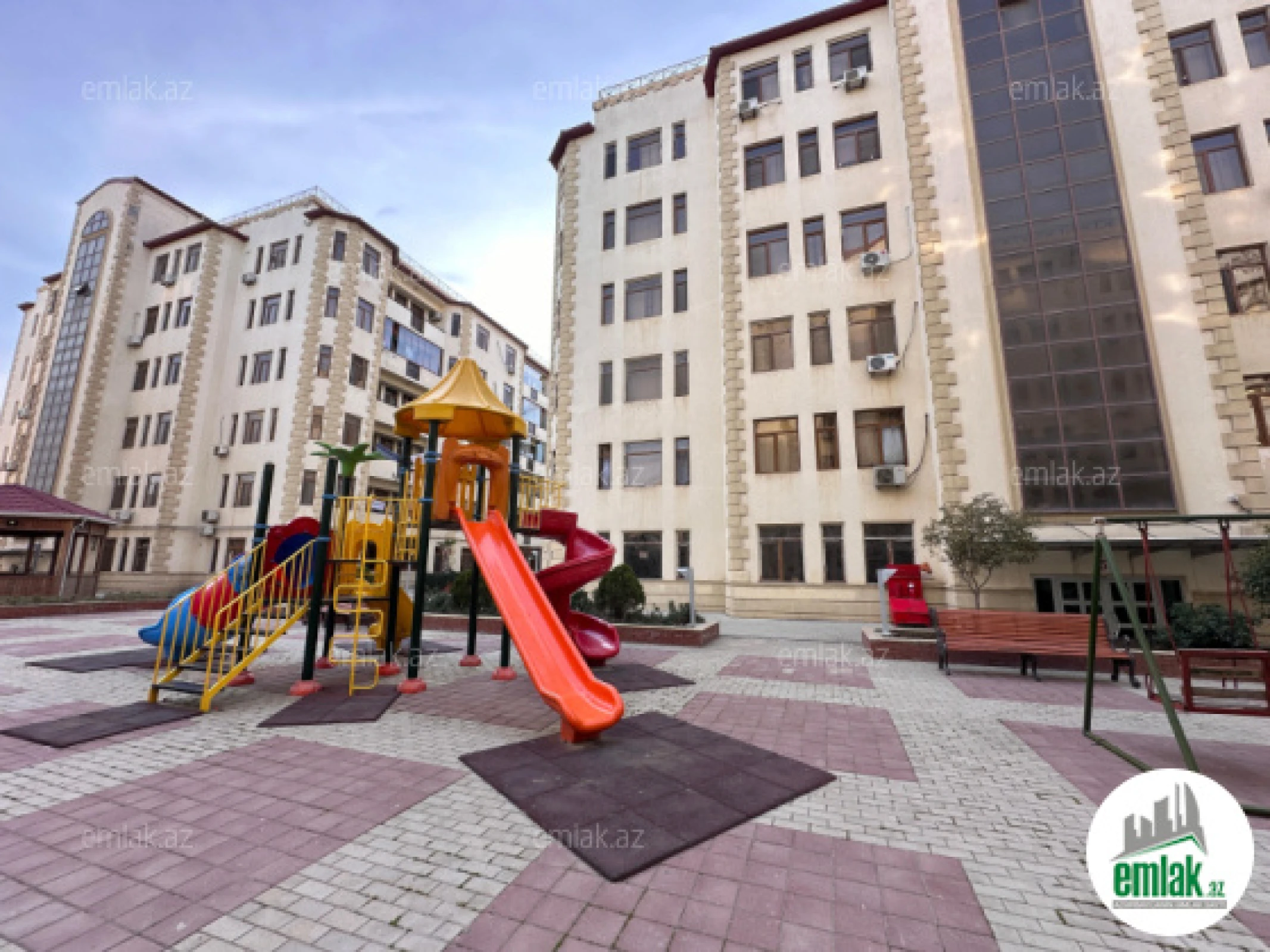 Satılır 5 otaqlı yeni tikili 225 m²