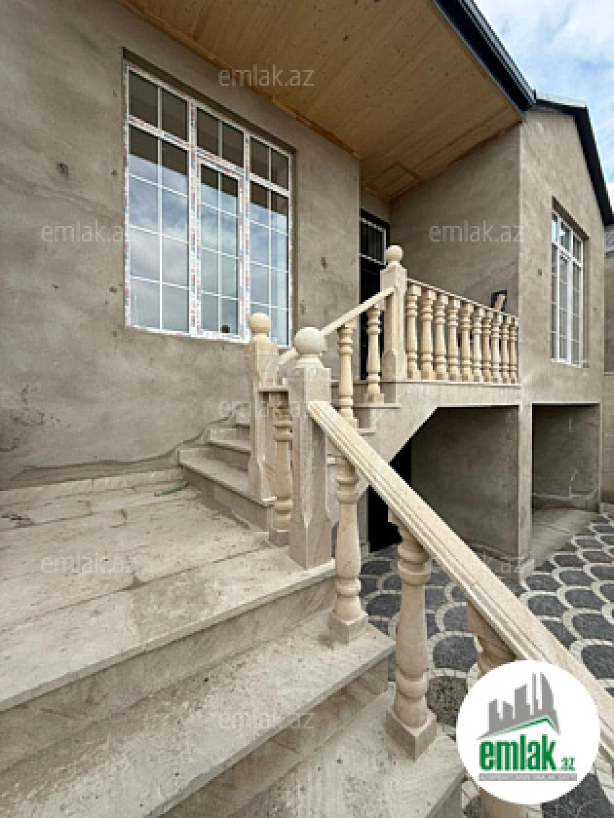 Satılır 4 otaqlı həyət evi 125 m²