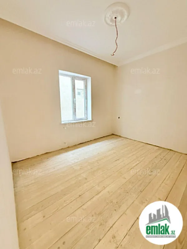 Satılır 4 otaqlı həyət evi 125 m²