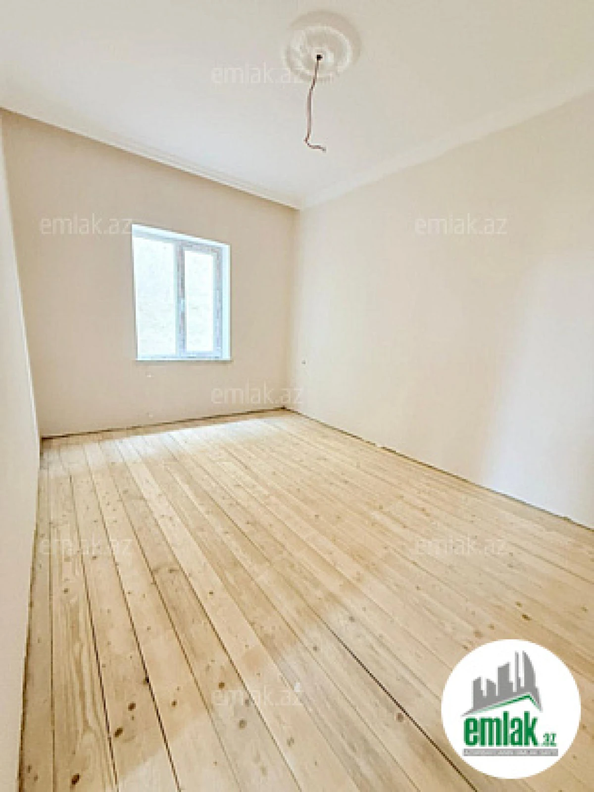 Satılır 4 otaqlı həyət evi 125 m²