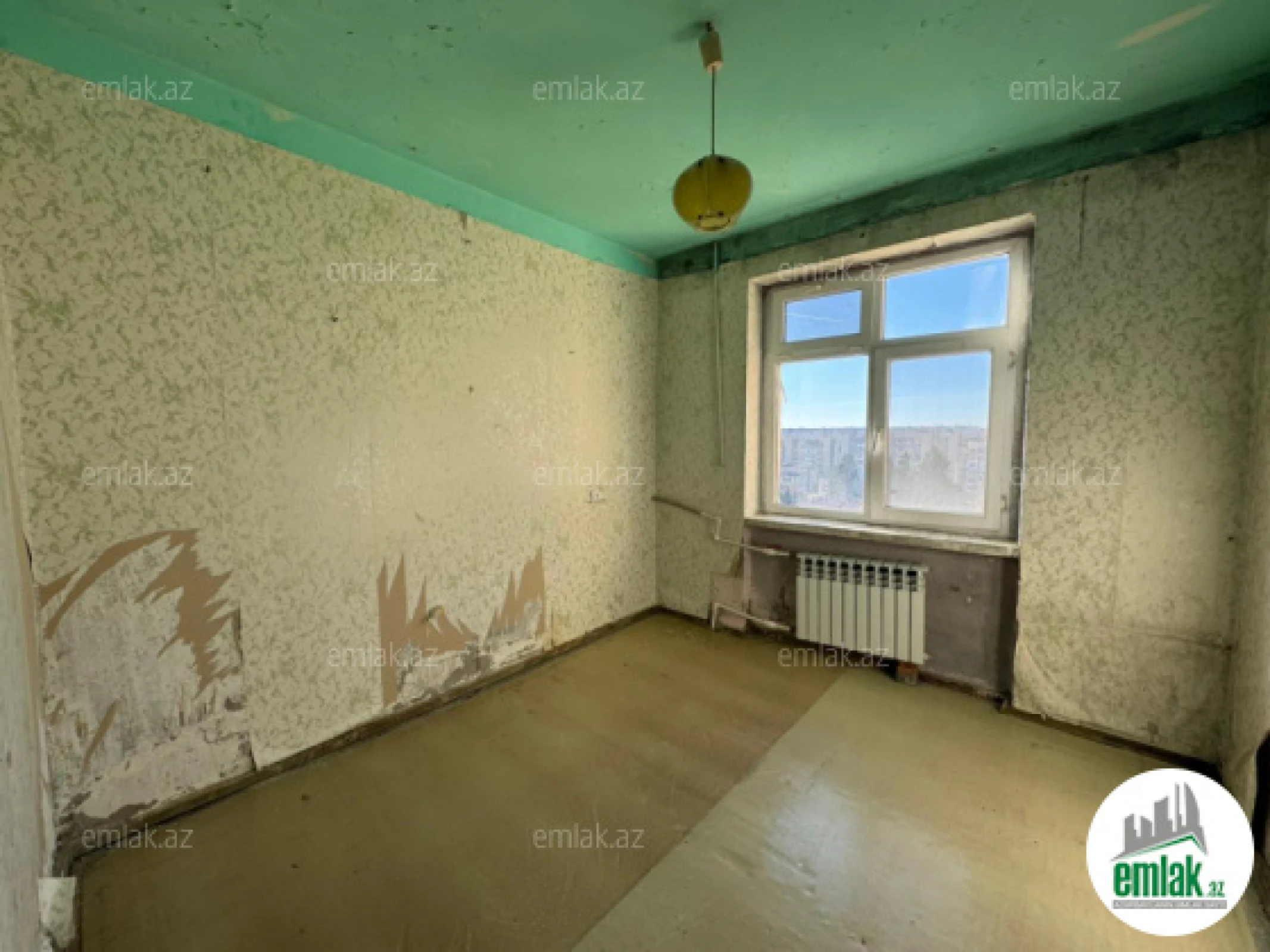 Satılır 4 otaqlı köhnə tikili 108 m²