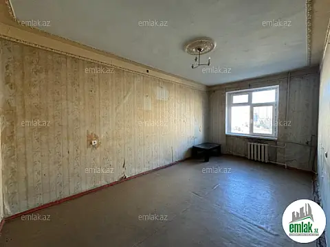 Satılır 4 otaqlı köhnə tikili 108 m²