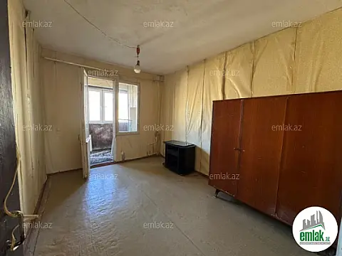 Satılır 4 otaqlı köhnə tikili 108 m²