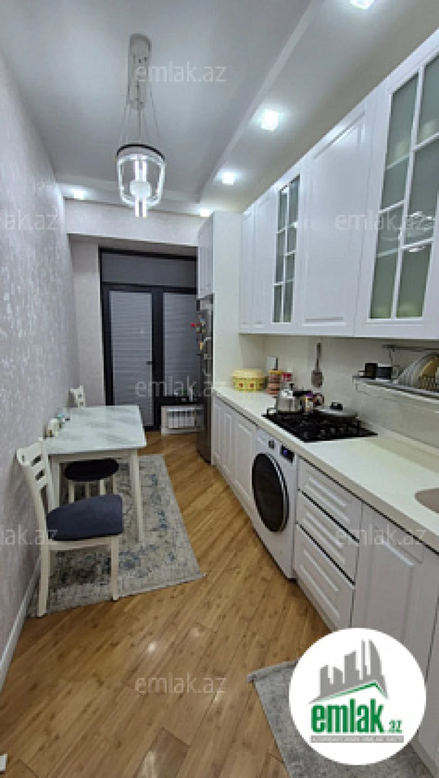 Satılır 3 otaqlı yeni tikili 82 m²