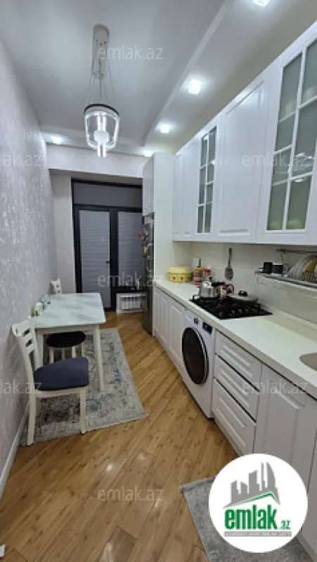Satılır 3 otaqlı yeni tikili 82 m²