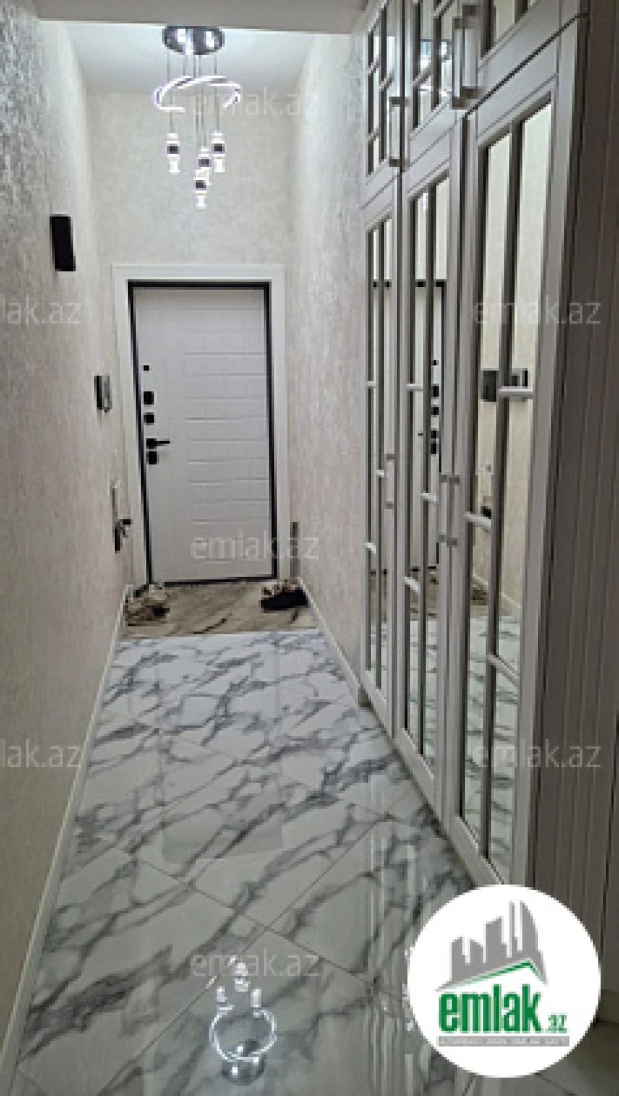 Satılır 3 otaqlı yeni tikili 82 m²