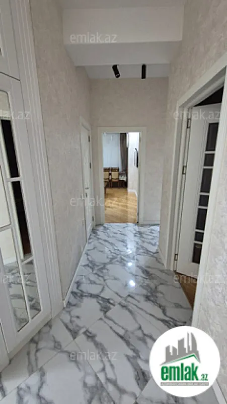 Satılır 3 otaqlı yeni tikili 82 m²