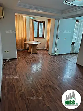 Satılır 2 otaqlı köhnə tikili 42 m²