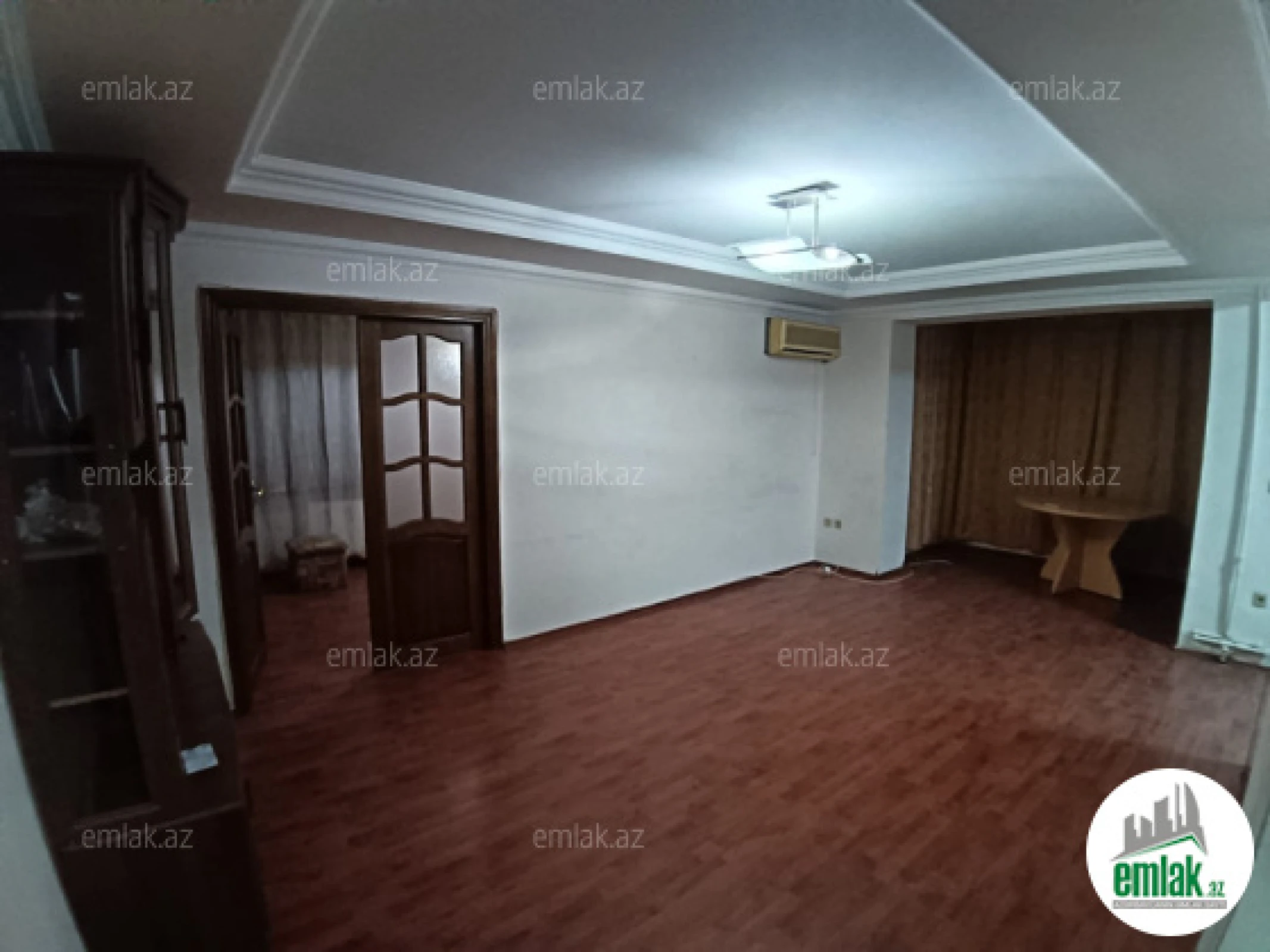 Satılır 2 otaqlı köhnə tikili 42 m²
