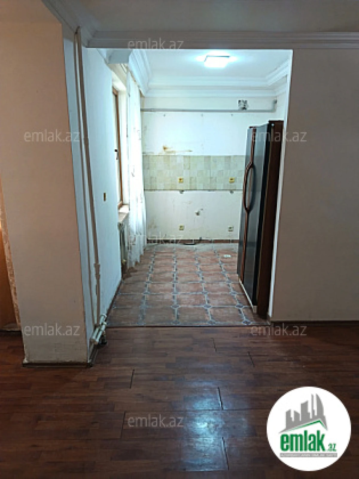 Satılır 2 otaqlı köhnə tikili 42 m²