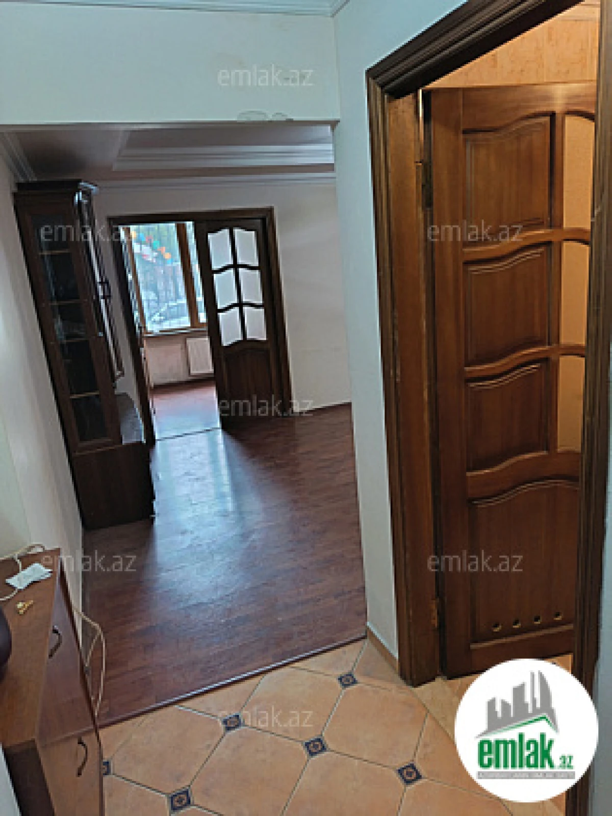 Satılır 2 otaqlı köhnə tikili 42 m²