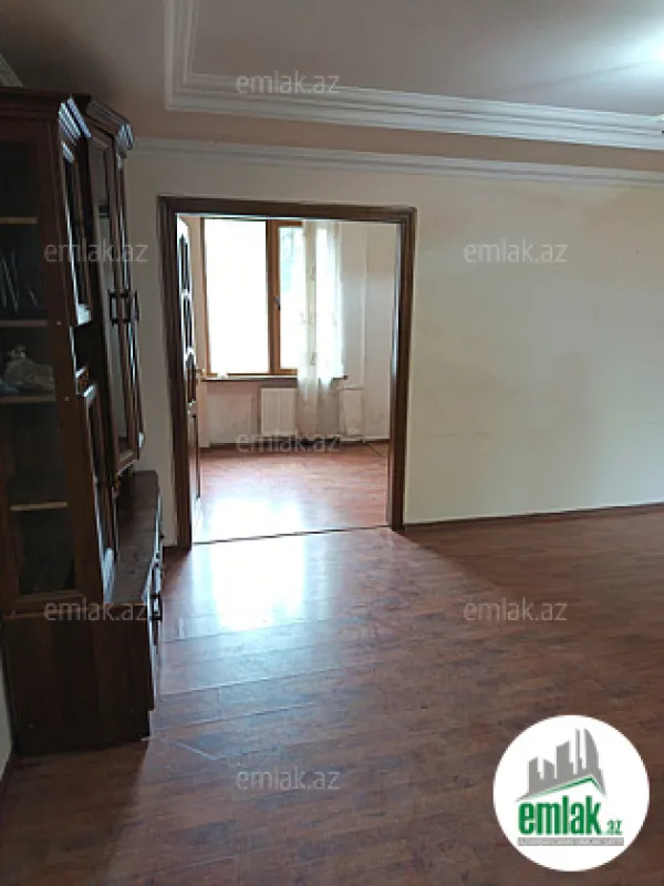 Satılır 2 otaqlı köhnə tikili 42 m²
