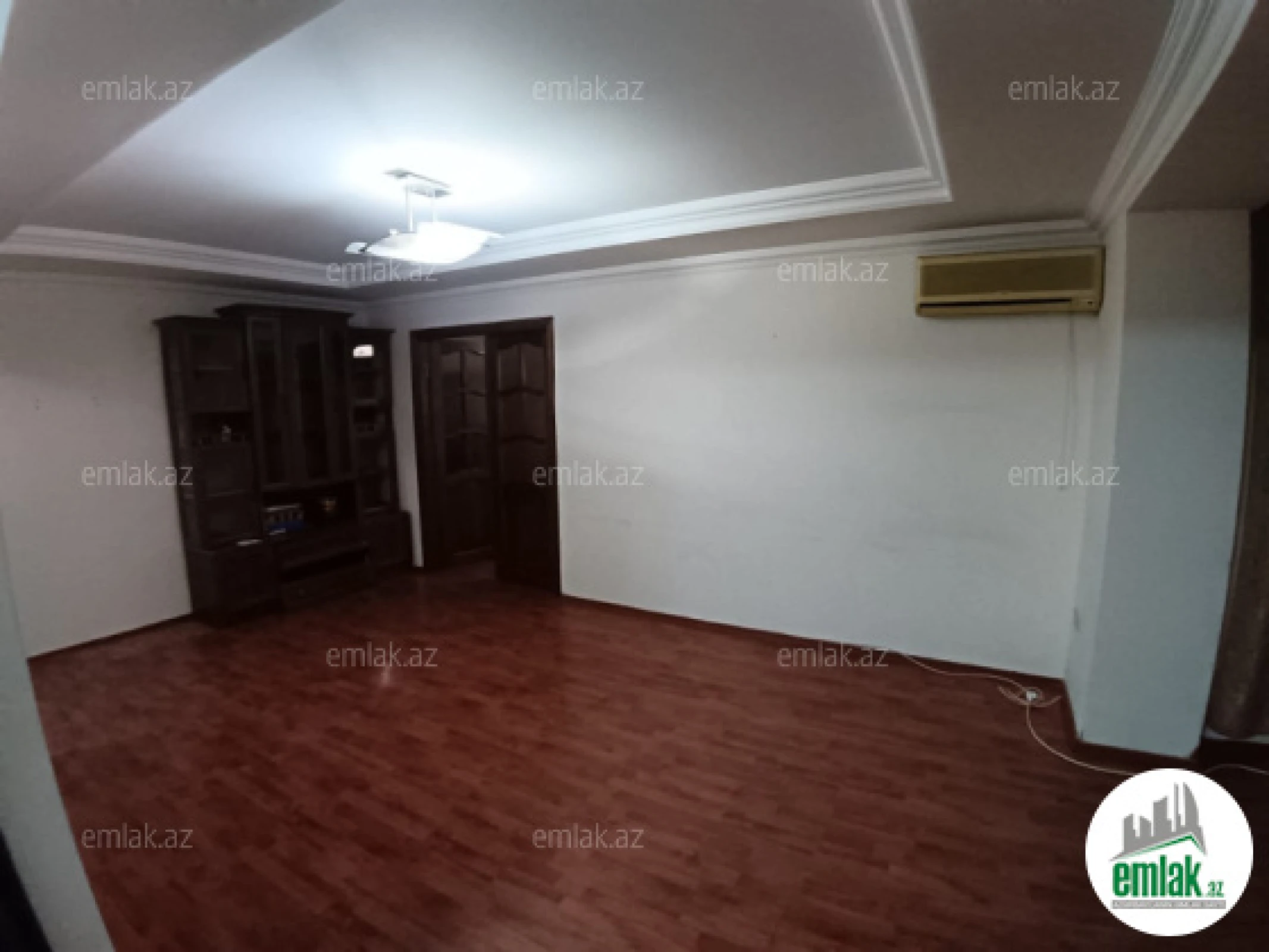 Satılır 2 otaqlı köhnə tikili 42 m²