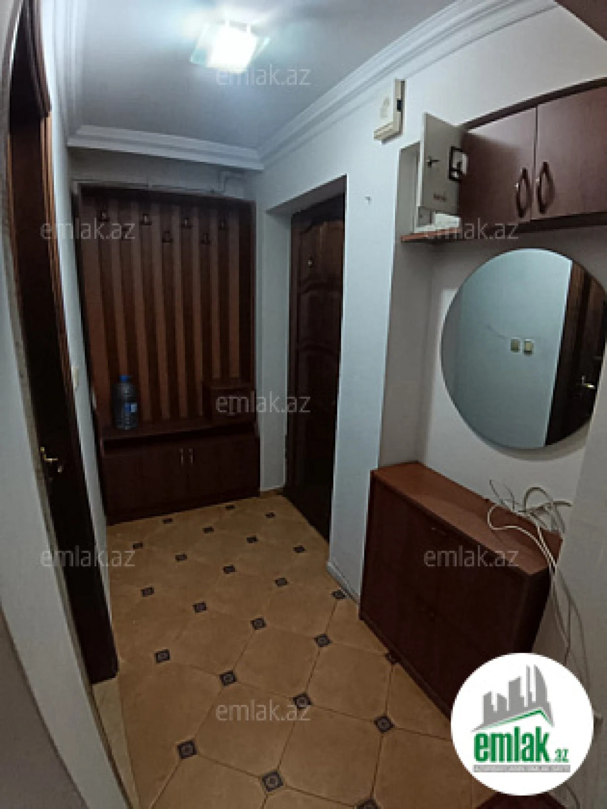 Satılır 2 otaqlı köhnə tikili 42 m²