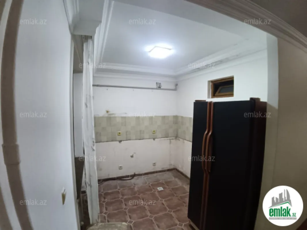 Satılır 2 otaqlı köhnə tikili 42 m²