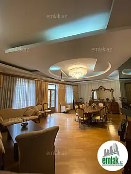 Satılır 4 otaqlı köhnə tikili 180 m² — Bakı, İçərişəhər 4 otaq 180.00 m²