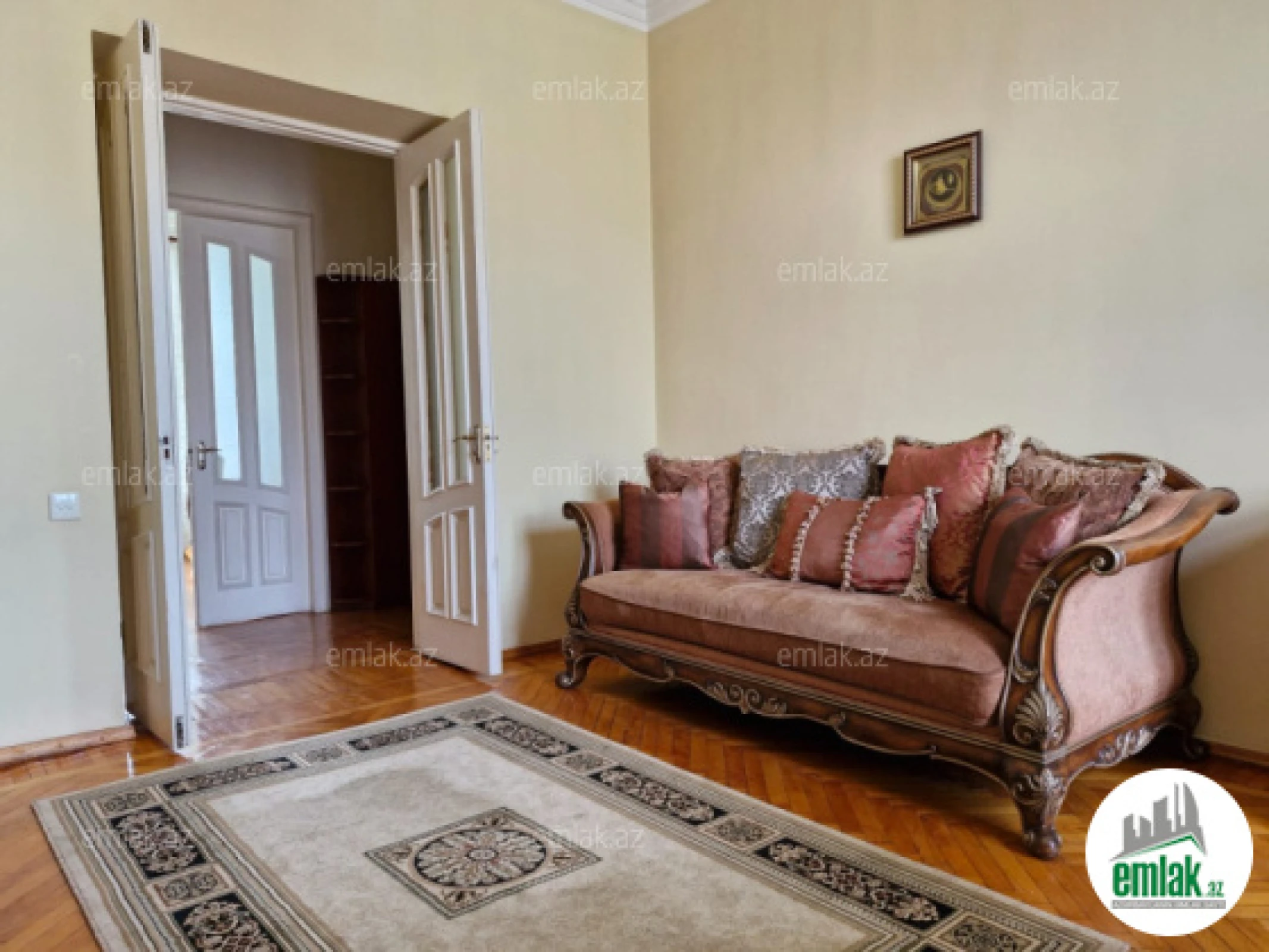 Satılır 3 otaqlı köhnə tikili 80 m²