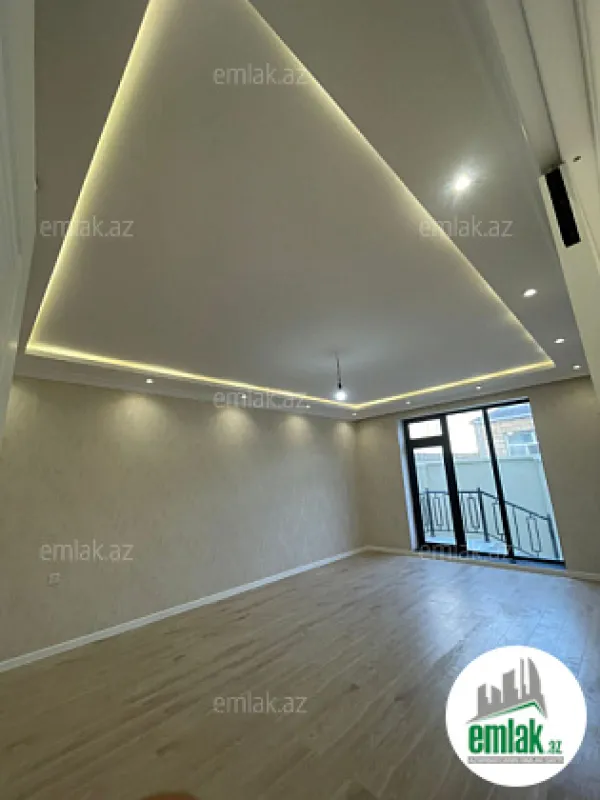 Satılır 6 otaqlı həyət evi 3 m²