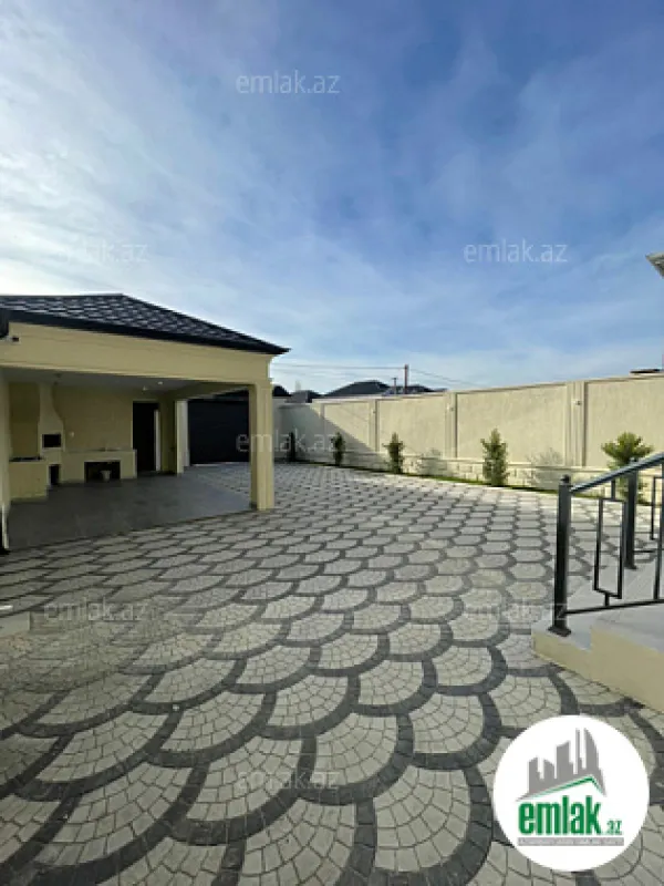 Satılır 6 otaqlı həyət evi 3 m²