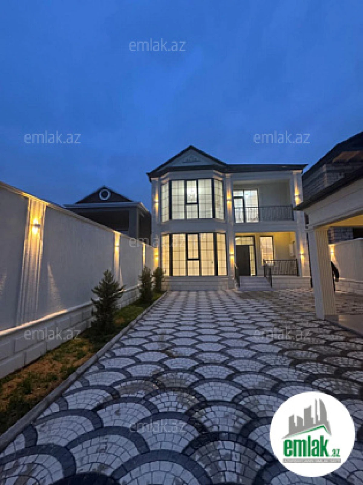 Satılır 6 otaqlı həyət evi 3 m²